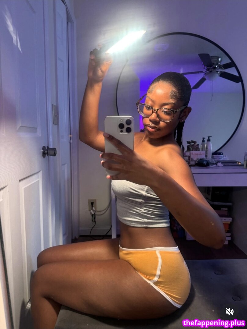 Aaliyah Monet / aaliyahhmonettt / aaliyahmonet_ / https: Φωτογραφία Γυμνών OnlyFans #3