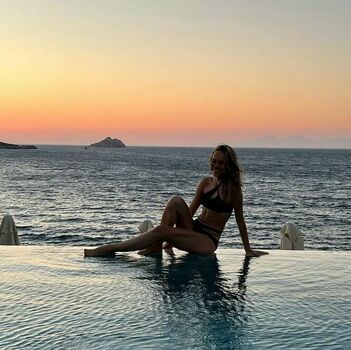Anna Deniz