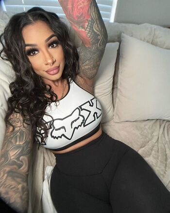 _official_mimiperez
